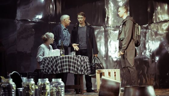Спектакль «Отцы и дети»