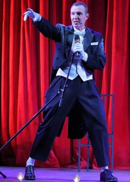 Спектакль «Торговцы резиной»