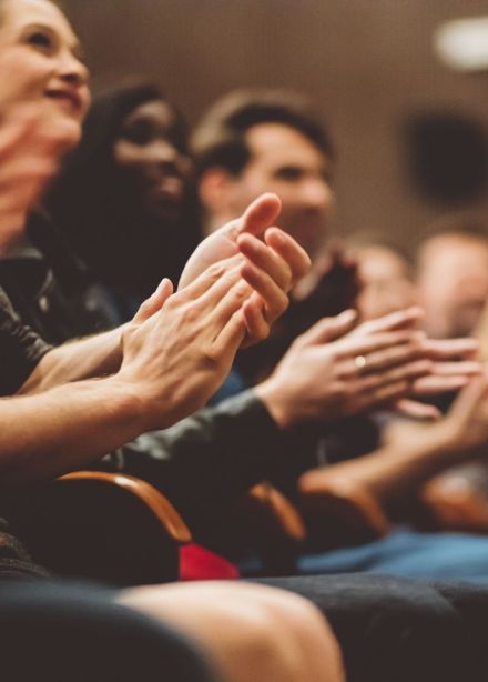 Спектакль «Такие вот девочки»