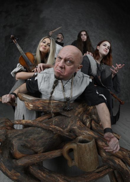 Тролль Гнёт Ель